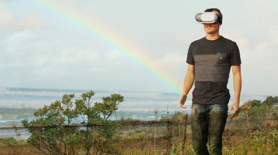 Man walking field VR