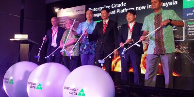 attendees officiating the launch of dimension data's managed cloud platform in malaysia