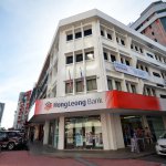 Hong Leong Bank adopted Industry 4.0 technologies to improve its customer service experience. Source: Shutterstock