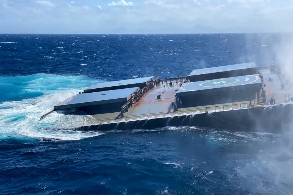 Autonomous ships might avoid the fate of the MV Wakashio, a Japanese ship which ran aground causing a devastating oil spill
