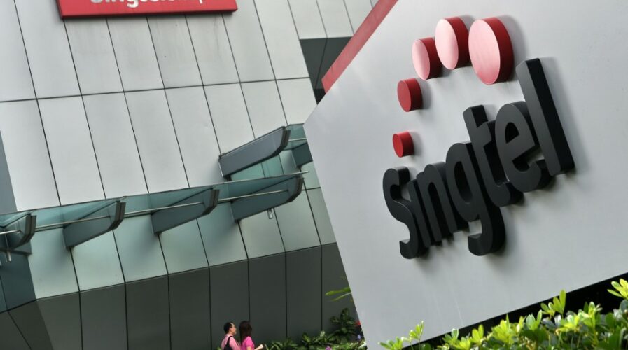 Singtel is rolling out its standalone 5G network for enterprises to test first, ahead of a wider commercial rollout later on