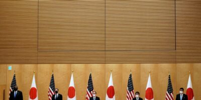 US President received Japan's prime minister for his first in-person summit, and was expected to announce a US$2 billion 5G initiative to compete with China