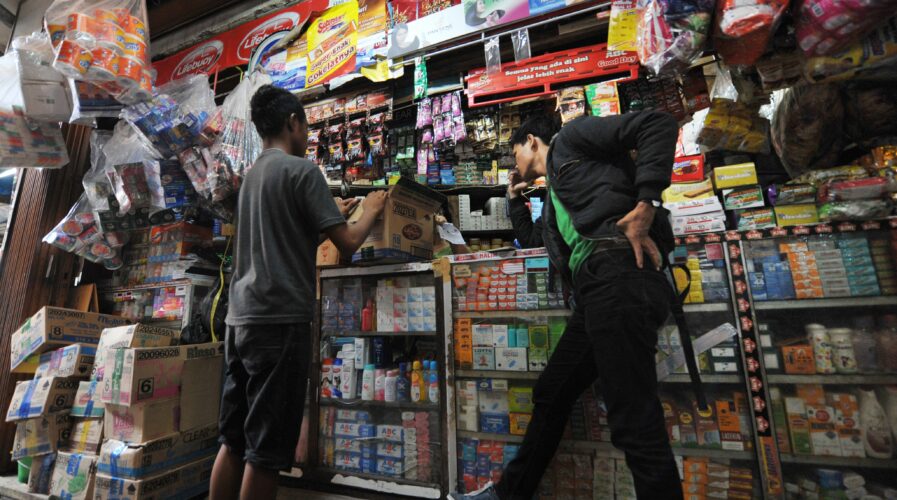 Indonesia's online grocery market rides high on the pandemic boom.