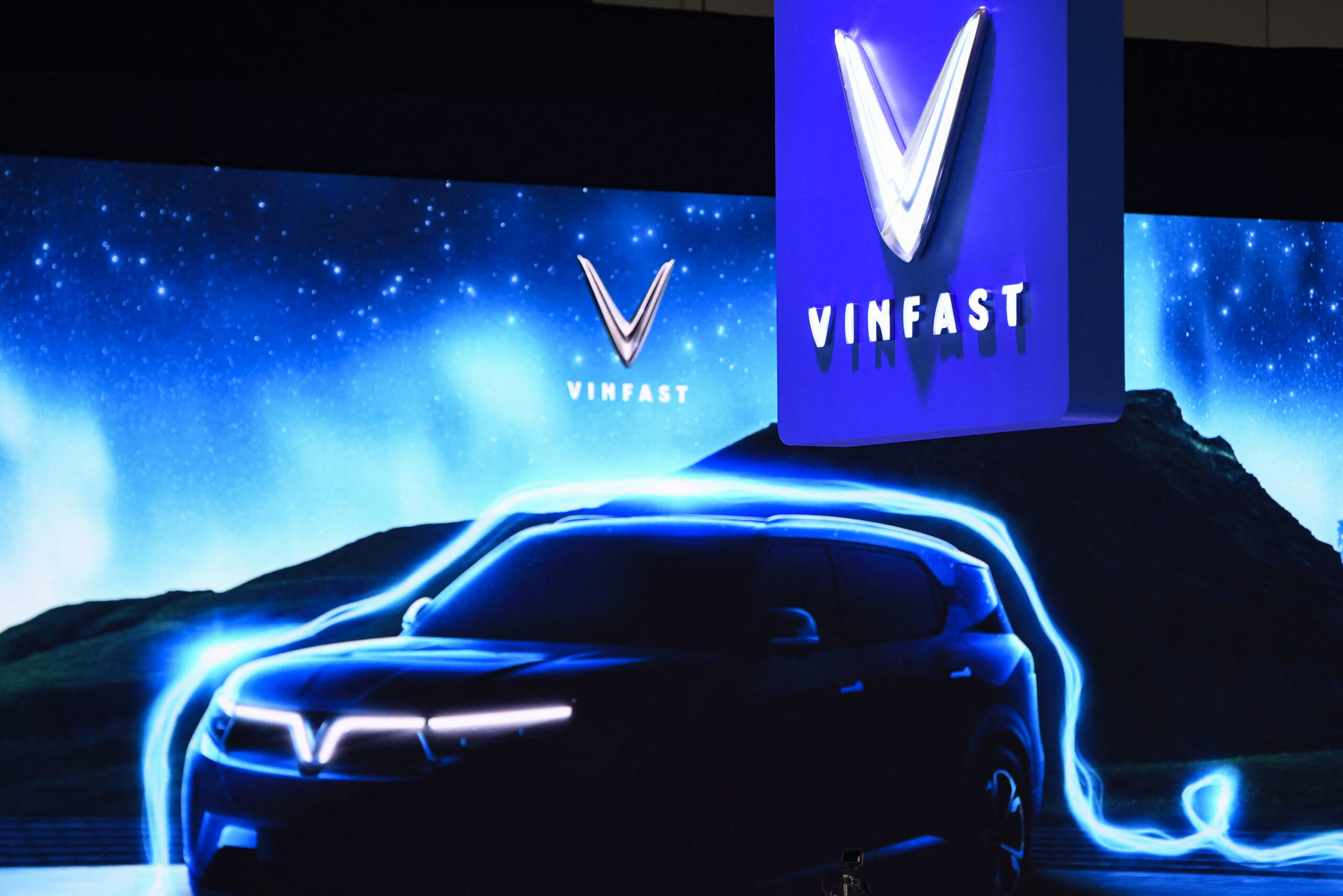 Vinfast debuts two electric SUVs Tech Wire Asia