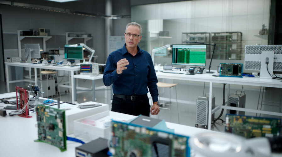 Is Apple ditching Broadcom, Qualcomm for in-house chips instead?