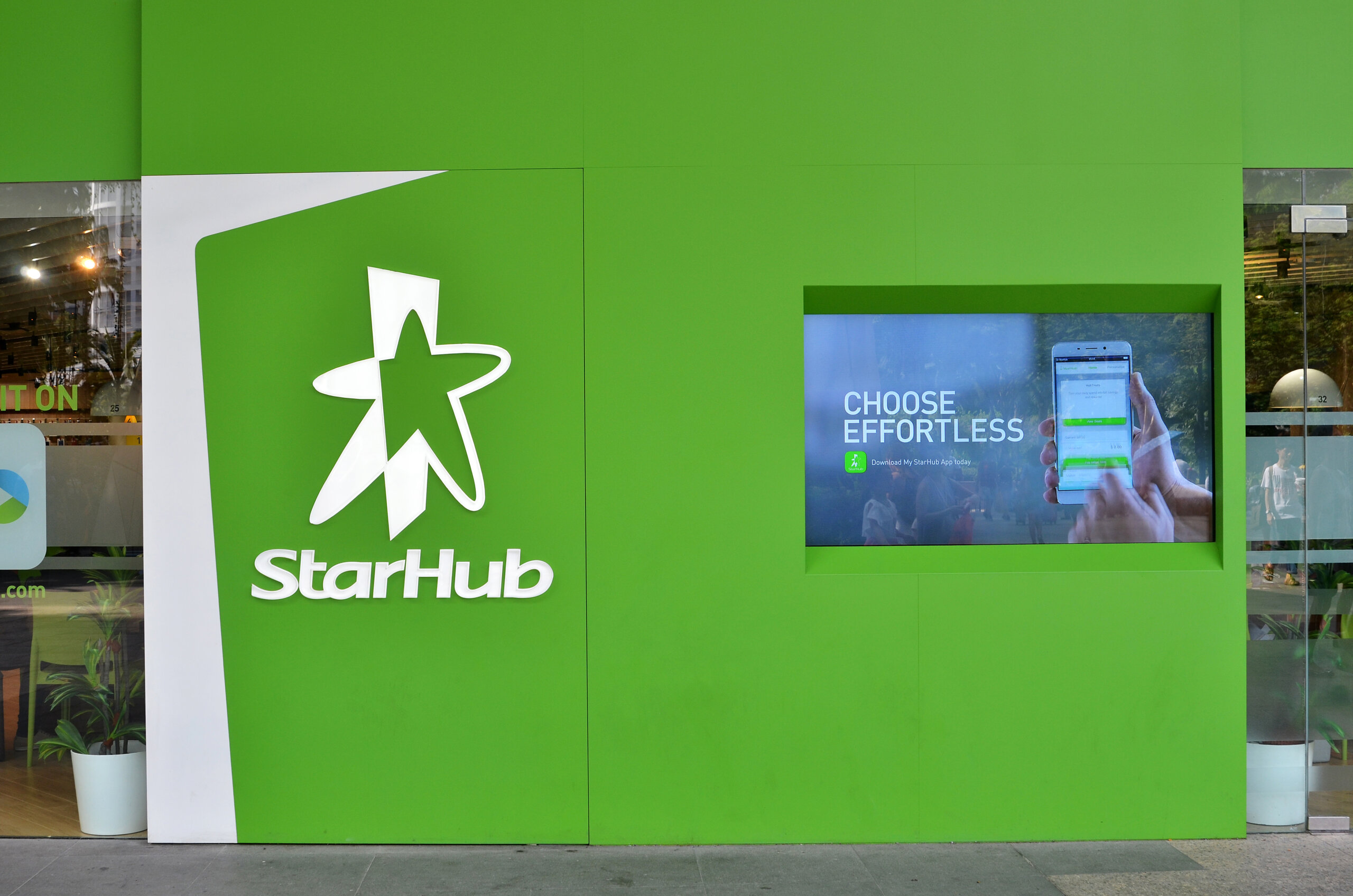 StarHub customers get early exclusive access to LINE's Chinese New