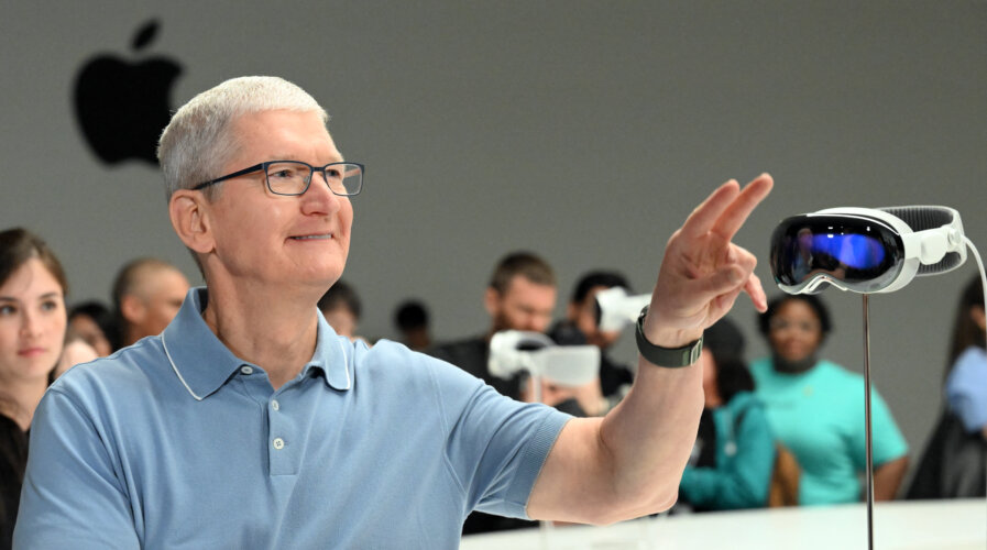 Based on S&P analysis, Apple will spearhead the AR/VR market's next push into the mainstream.