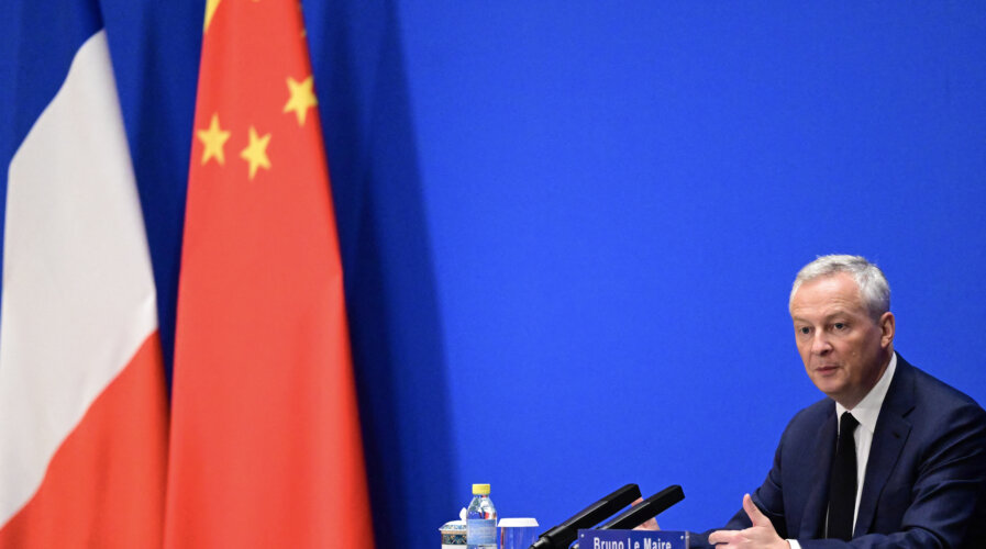 China and Russia are illegally obtaining advanced chip tech from France.