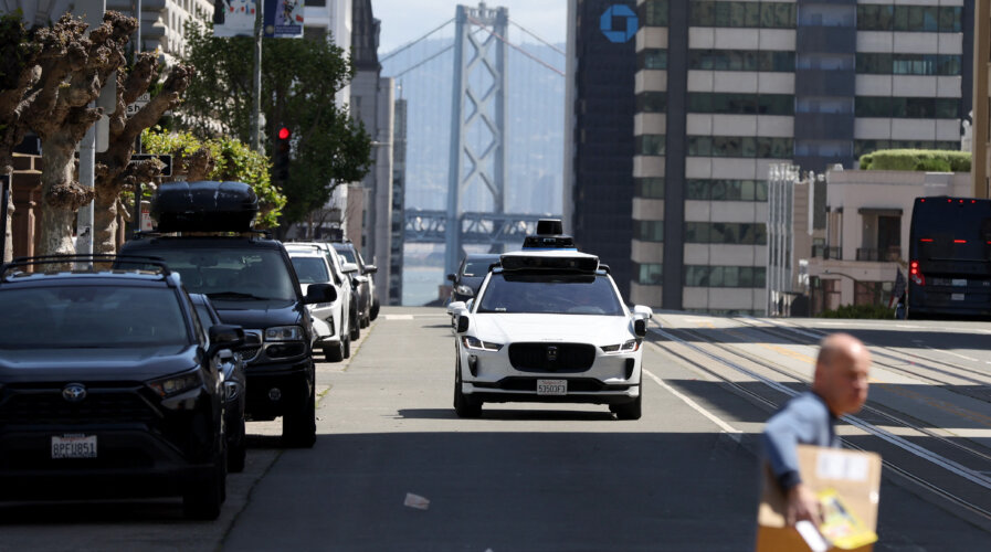 Some lawmakers in the US are calling for restrictions on the operations of Chinese autonomous vehicles in America.