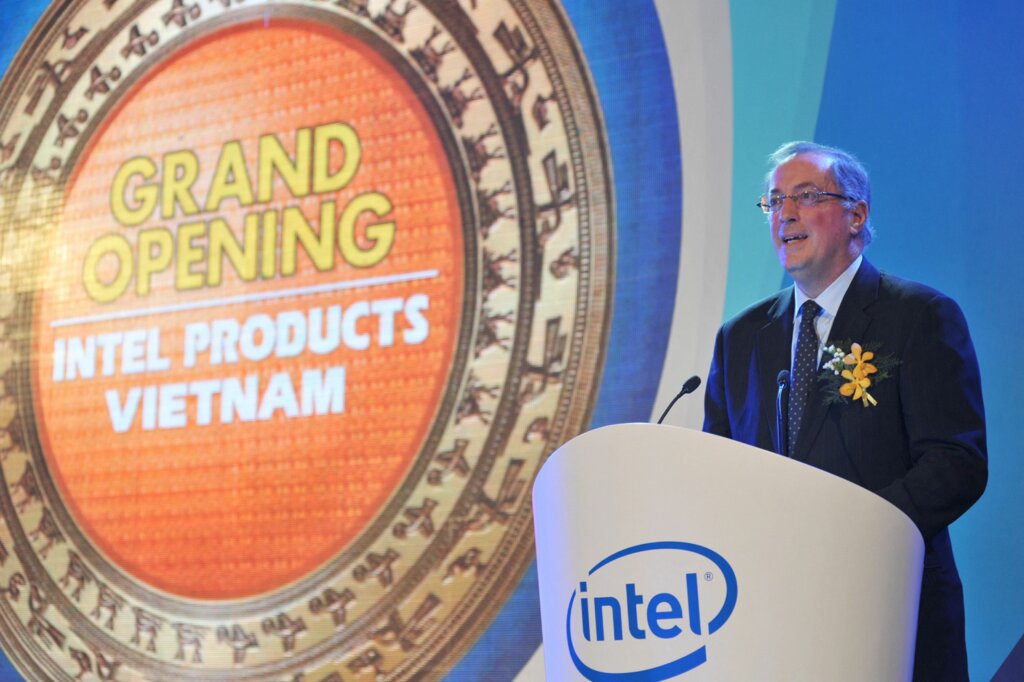 Paul Otellini, chief executive of Intel, delivers a speech at the opening ceremony of Intel's assembly and test facility in Ho Chi Minh City on October 29, 2010. US-based chip maker Intel opened a billion-dollar plant in Southern Vietnam, the company's biggest in the world, expected to create thousands of skilled jobs as the nation moves from low to hi-tech. AFP PHOTO (Photo by AFP / AFP)