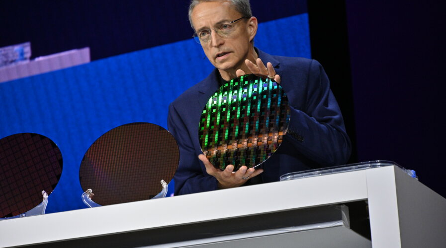AI PC tech: Intel CEO Pat Gelsinger holds up a wafer from Intel's 18A production node, which he said remains on track to be manufacturing-ready in the second half of 2024. He displayed the wafer on Tuesday, Sept. 19, 2023, at intel Innovation in San Jose, California. (Credit: Intel Corporation)