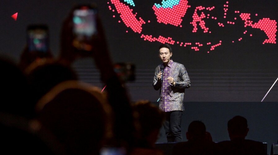 TikTok is investing US$1.5 billion in a 75% stake in Tokopedia. (Photo by BAY ISMOYO / AFP).